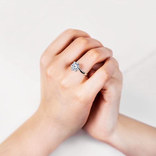 Pierścionek zaręczynowy SAVICKI: złoty, diament